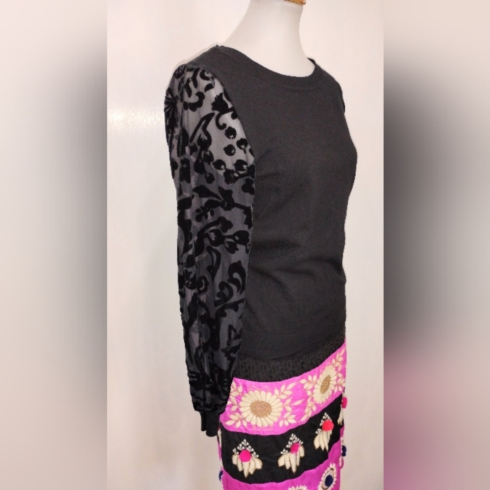 BLACK SHEER VELVET SLEEVE TOP - Picture 2 of 8
